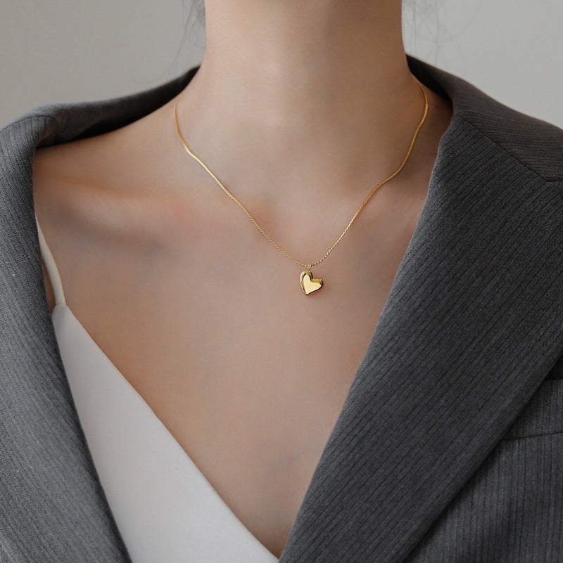 Dorothea golden heart necklace