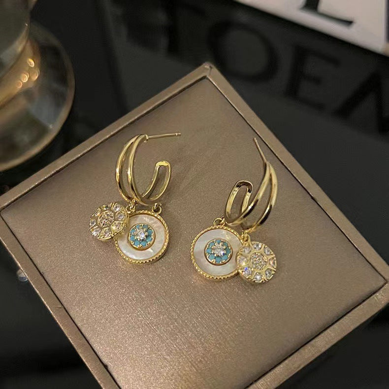 Attractive Kaleidoscope gold-plated earrings
