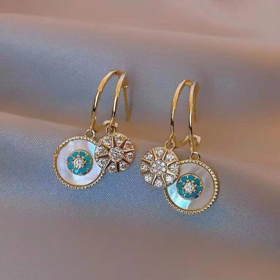 Attractive Kaleidoscope gold-plated earrings