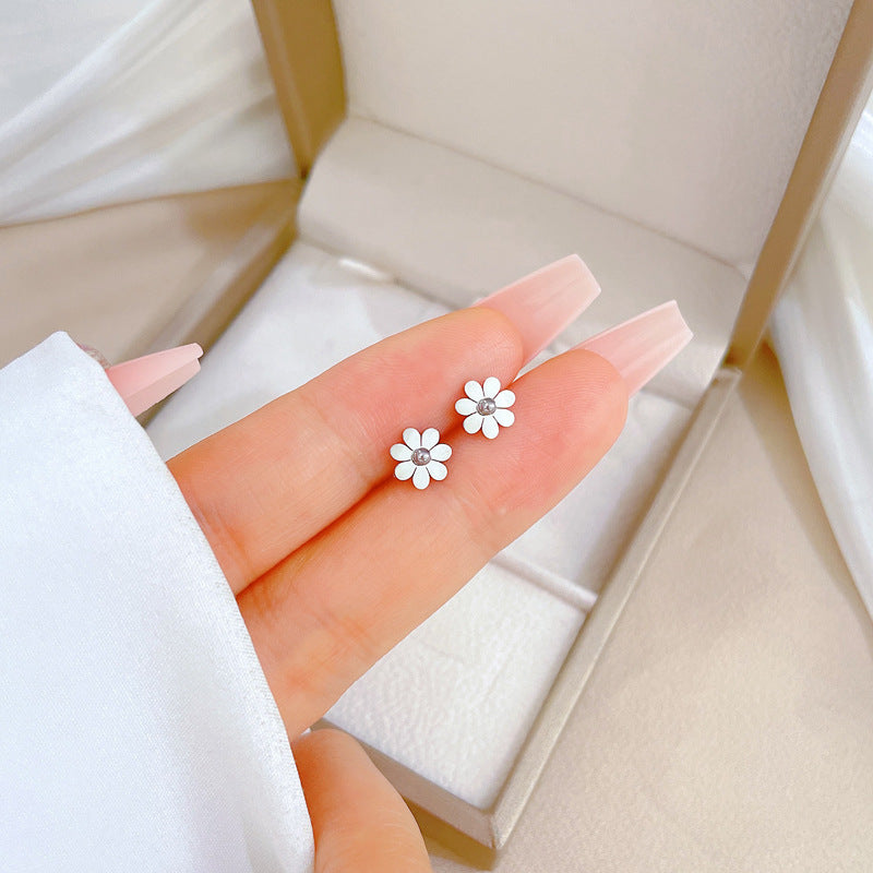 Aria pear-shaped earrings
