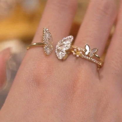 Twin rings with dreamy elegant design