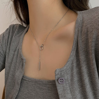 Geometrica silver pendant