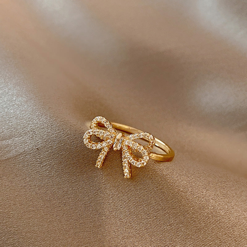 Henrietta golden ribbon ring
