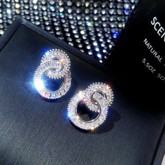 Elise interlocking circle earrings