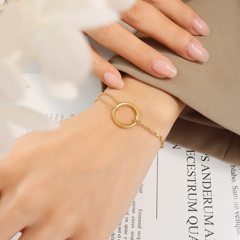 Magnificent twisted chain golden ring