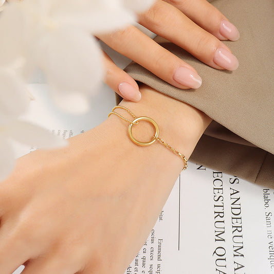 Magnificent twisted chain golden ring