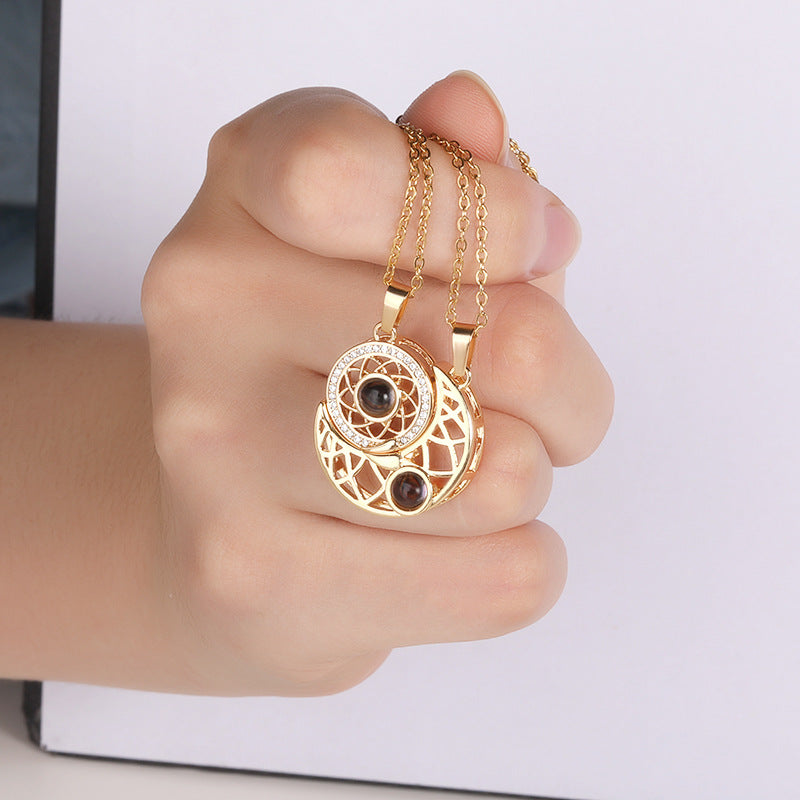 Andromeda golden chain necklace