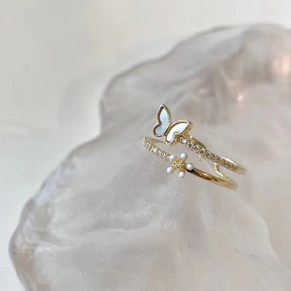 Twin rings with dreamy elegant design