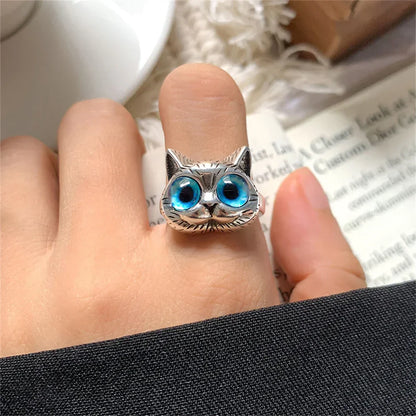Blue-Eyed Cat Ring – Vintage Playful Silver Animal Ring for Cat Lovers