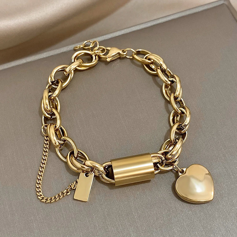 Thick Heartened Bracelet | Gold