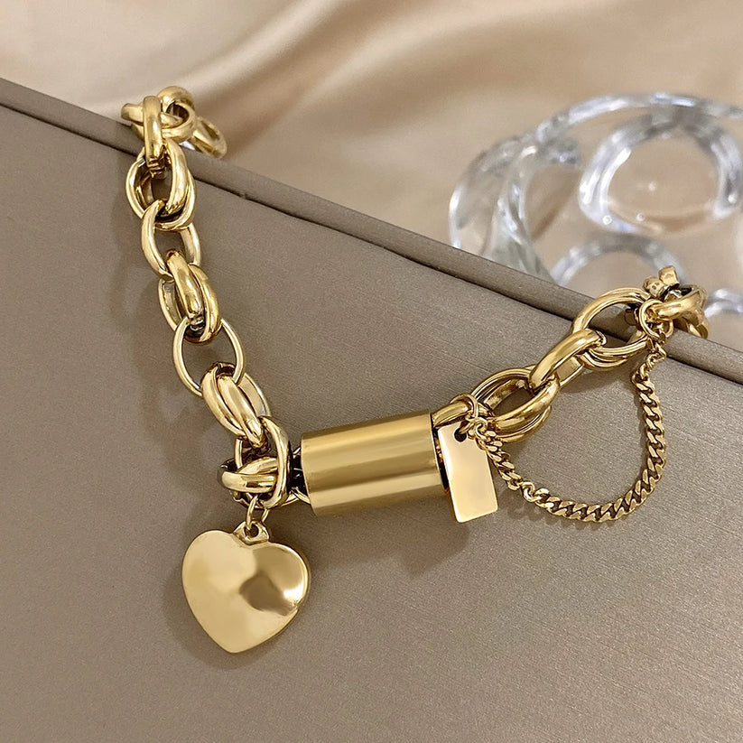 Thick Heartened Bracelet | Gold