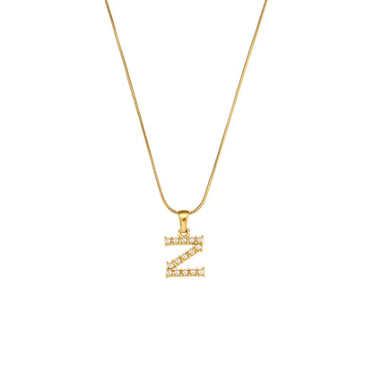 18-carat gold-plated initial necklace with precious pearls and small natural pearls