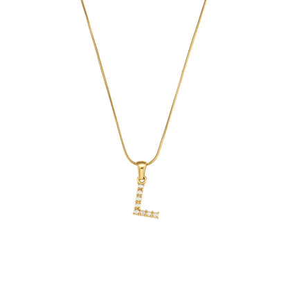 18-carat gold-plated initial necklace with precious pearls and small natural pearls