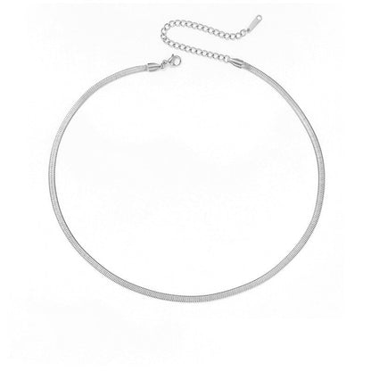 Stella chain necklace