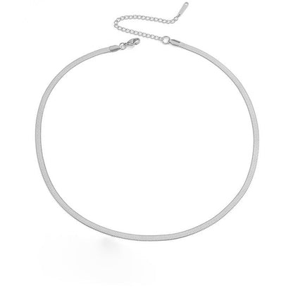 Stella chain necklace