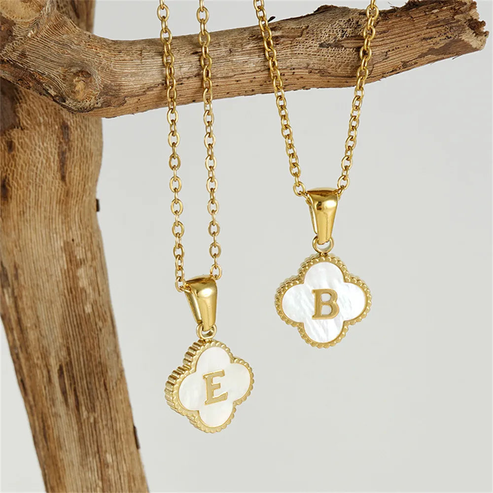 Clover-shaped initial necklace
