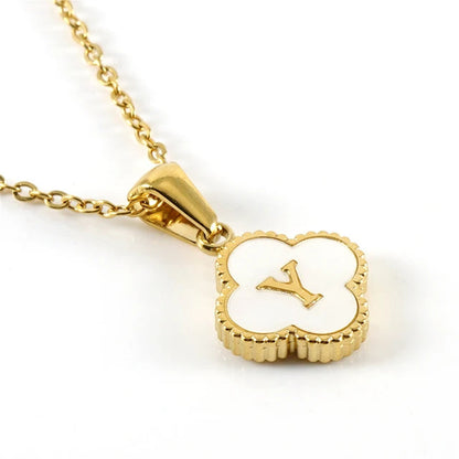 Clover-shaped initial necklace
