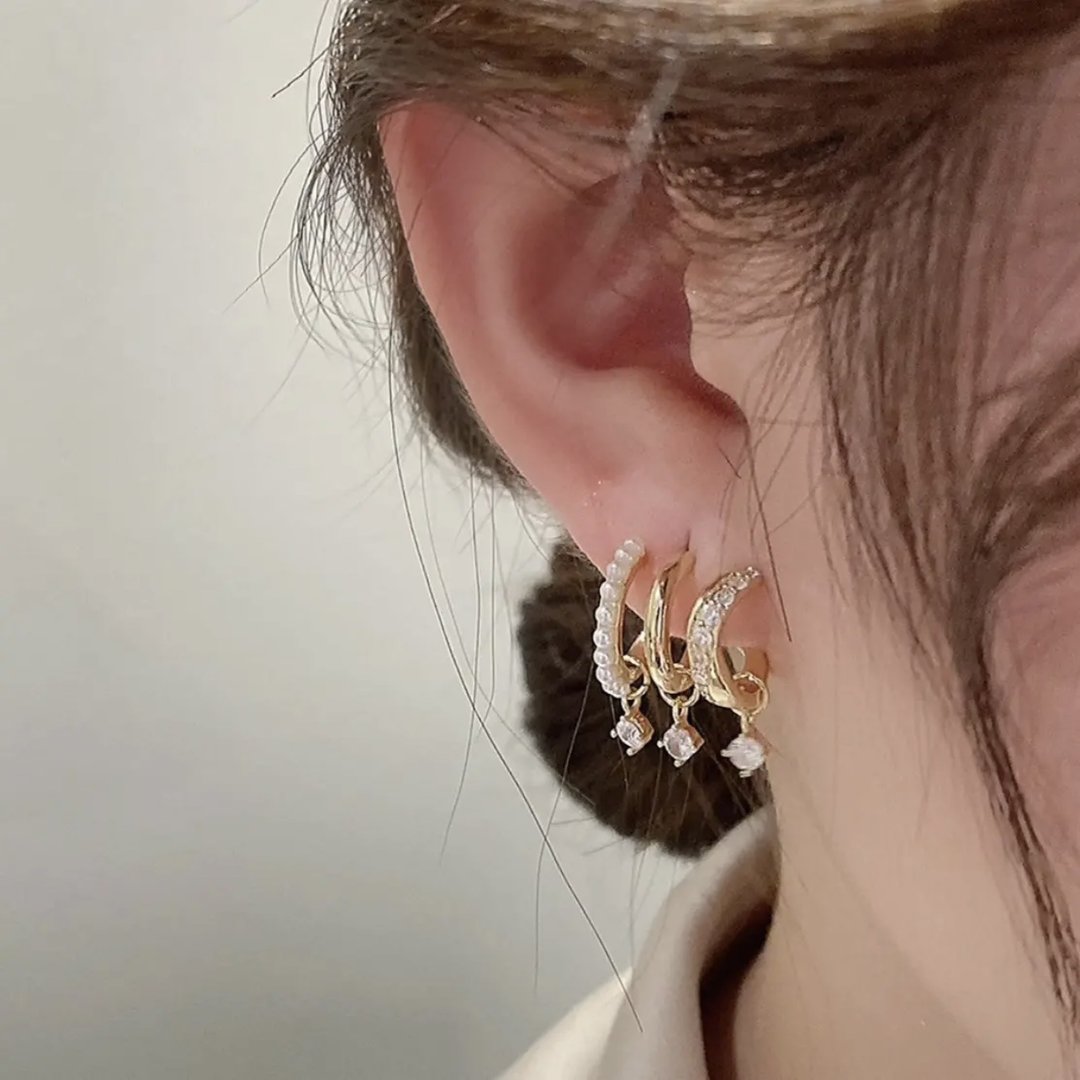 Zircon-inlaid layered earrings