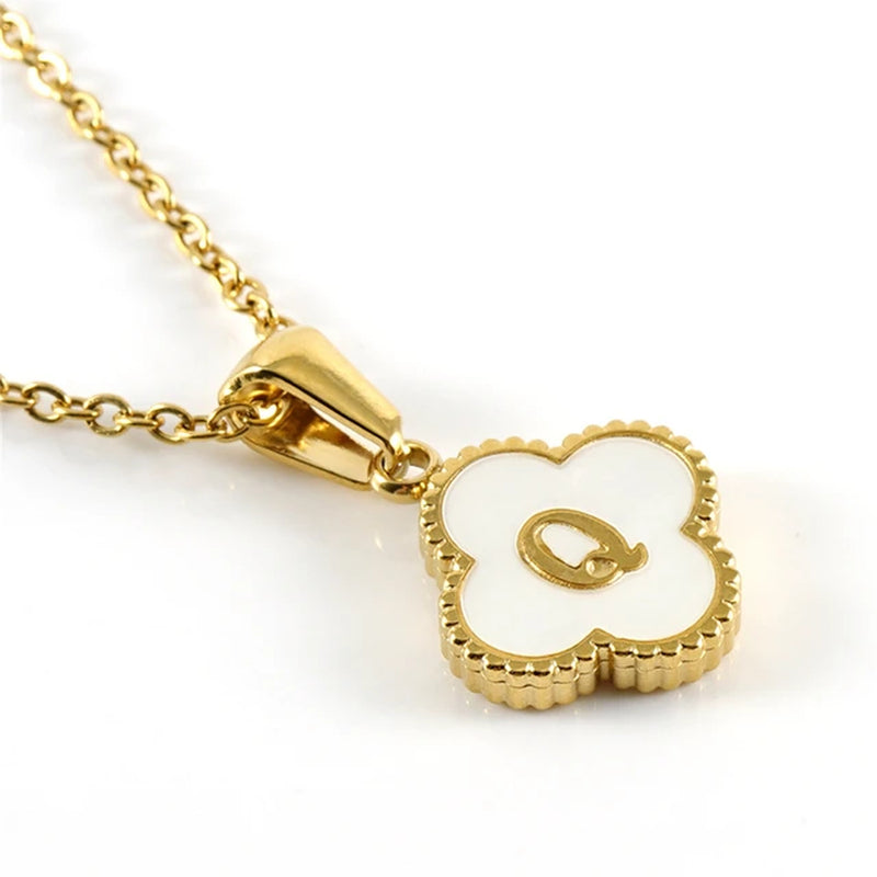 Clover-shaped initial necklace