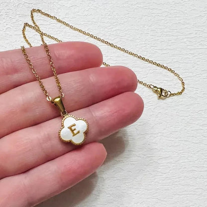 Clover-shaped initial necklace