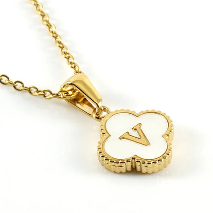 Clover-shaped initial necklace