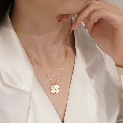 Musical clover necklace