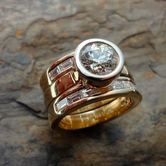 Vintage laminated glass ring