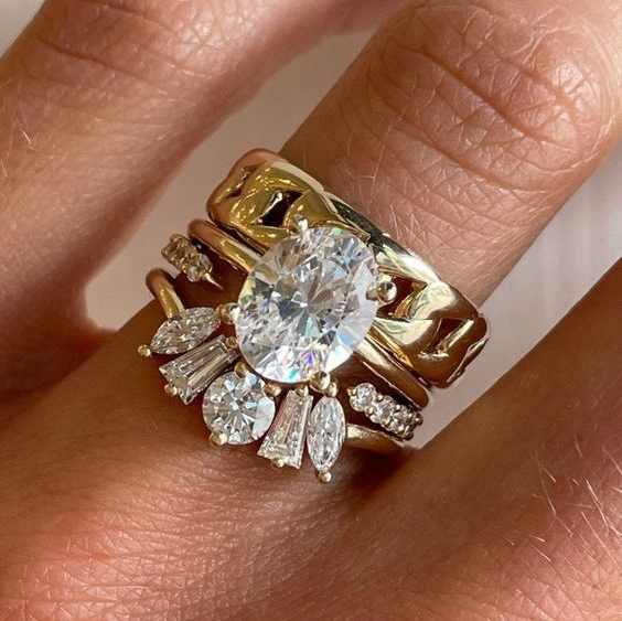 Vintage luxury golden zirconium ring