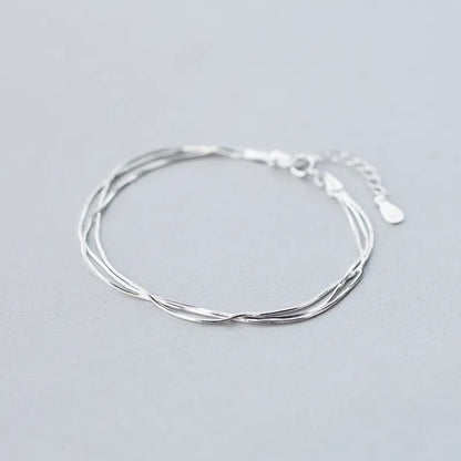 Fine and elegant 925 silver bracelet