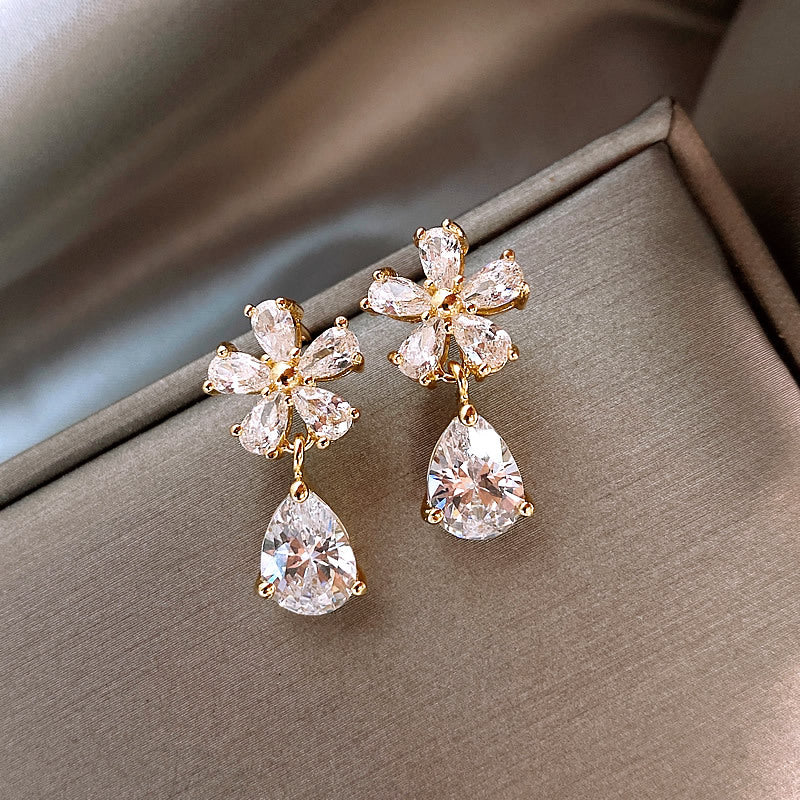 Handmade daisy earrings with zircon inlay