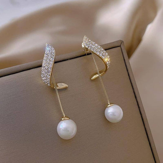 Paola pearl earrings