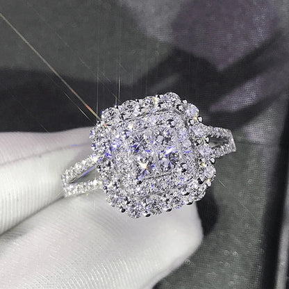 Gabrielle square cushion ring