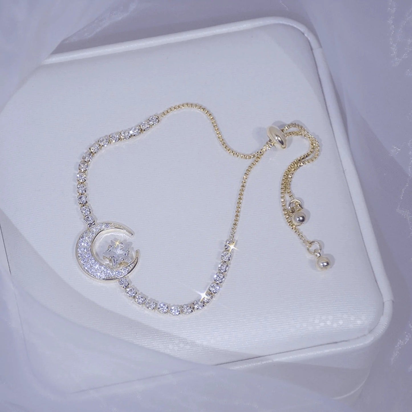 Cascade twin ring set with zircons