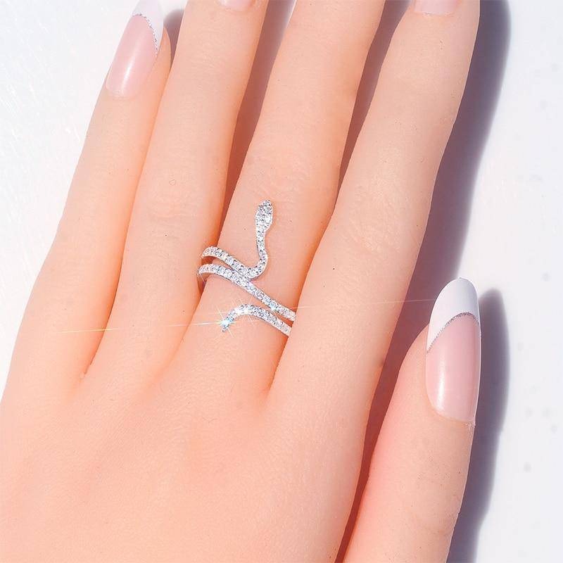 Gorgon serpent ring