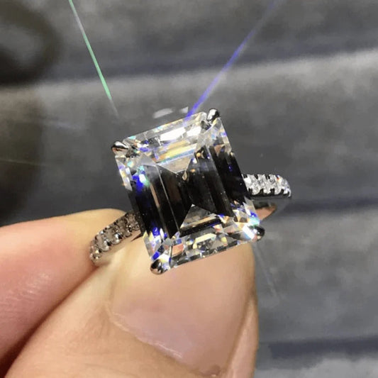 Sophy emerald cut ring