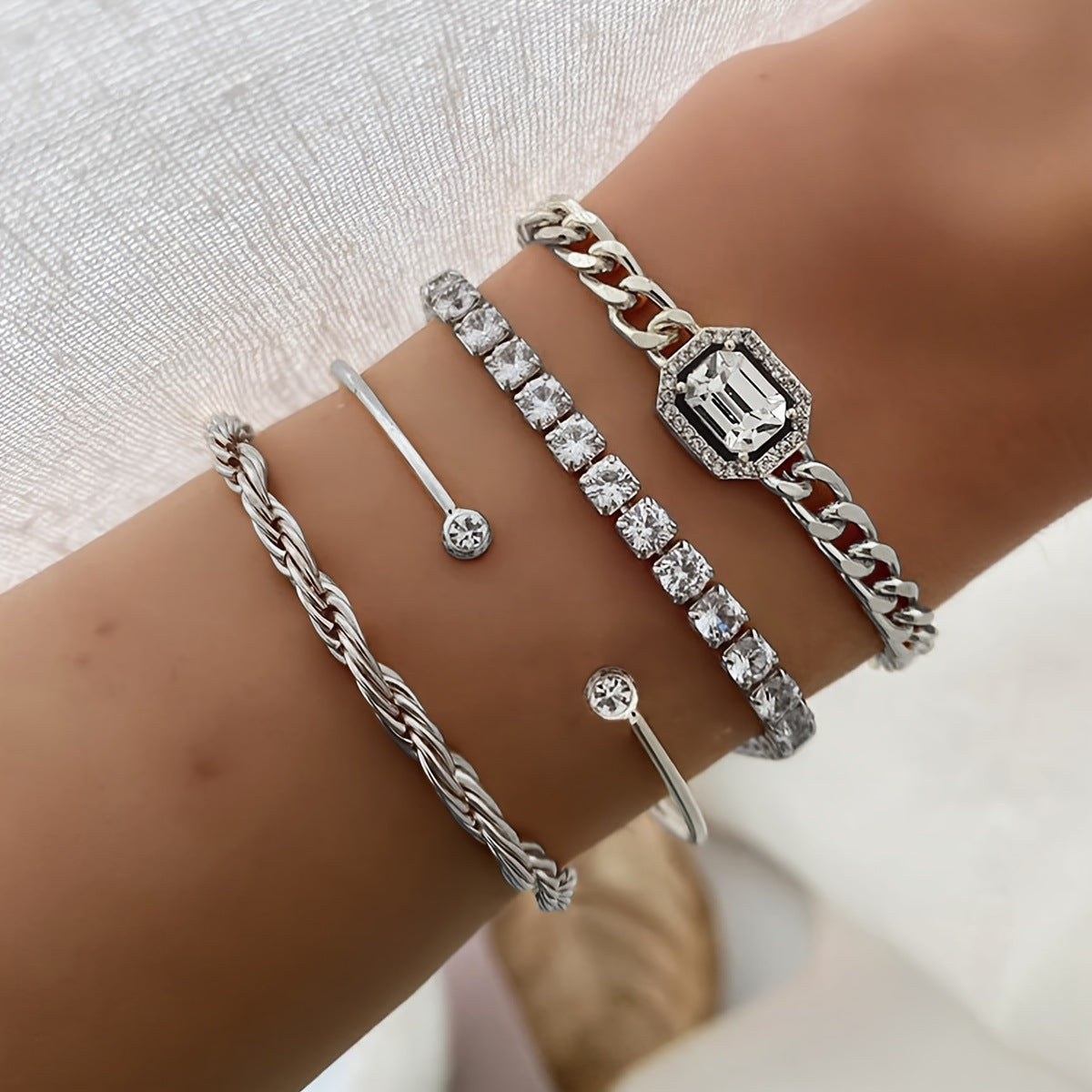 Set of 4 Venus bracelets